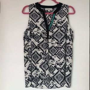 Olive & Oak Blouse size Large